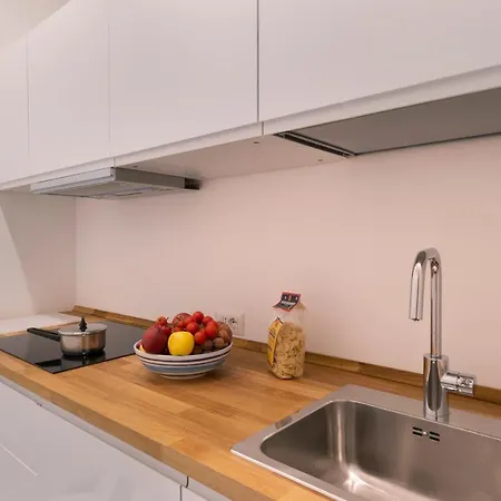 Luxury&romantic With Balcony In סורנטו