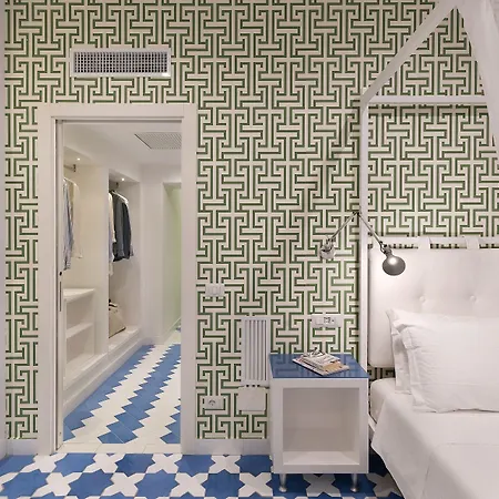 Luxury&romantic With Balcony In Apartment