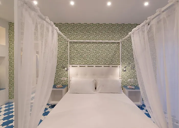 Апартаменти Luxury&romantic With Balcony In Сорренто