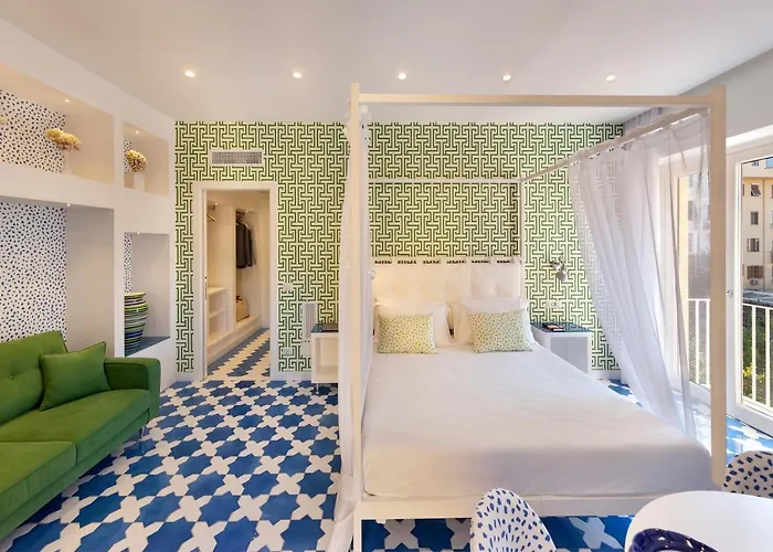 Luxury&romantic With Balcony In *