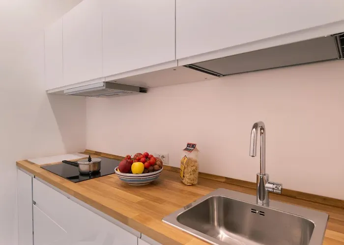 Luxury&romantic With Balcony In Sorrento