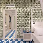 Luxury&romantic With Balcony In Appartamento