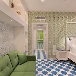 Luxury&romantic With Balcony In Appartamento