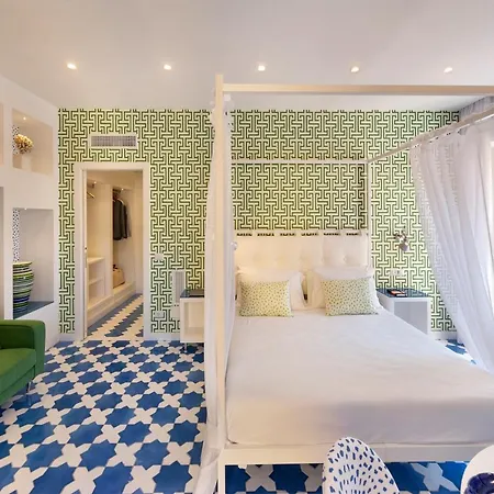 Luxury&romantic With Balcony In *