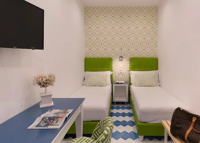 Apartment Luxury&romantic With Balcony In *