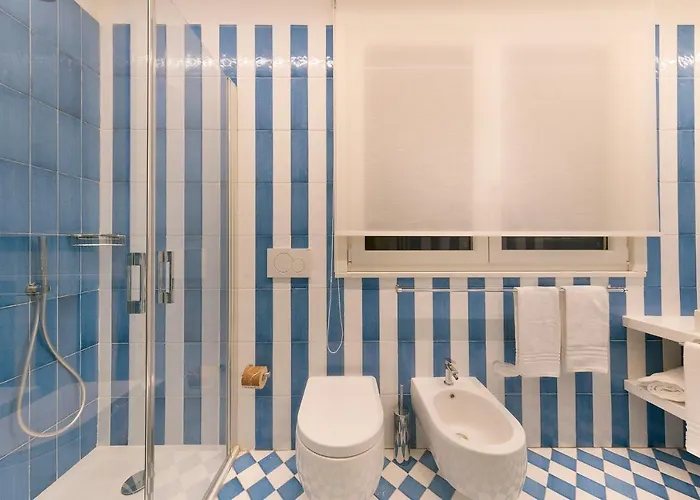 Luxury&romantic With Balcony In Apartament