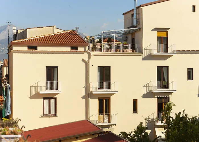 Luxury&romantic With Balcony In Sorrento