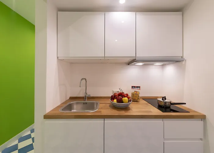 Apartment Luxury&romantic With Balcony In *